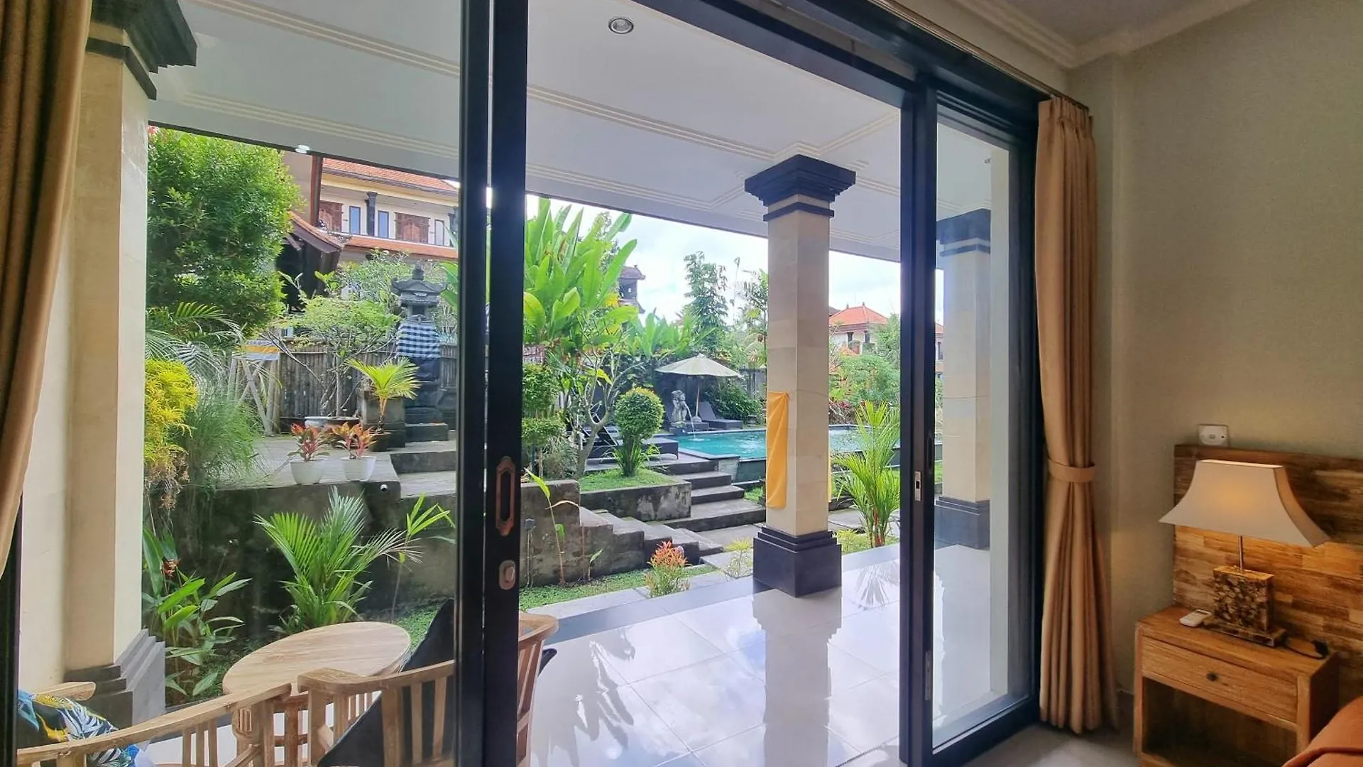 Sari Bungalow Убуд Индонезия