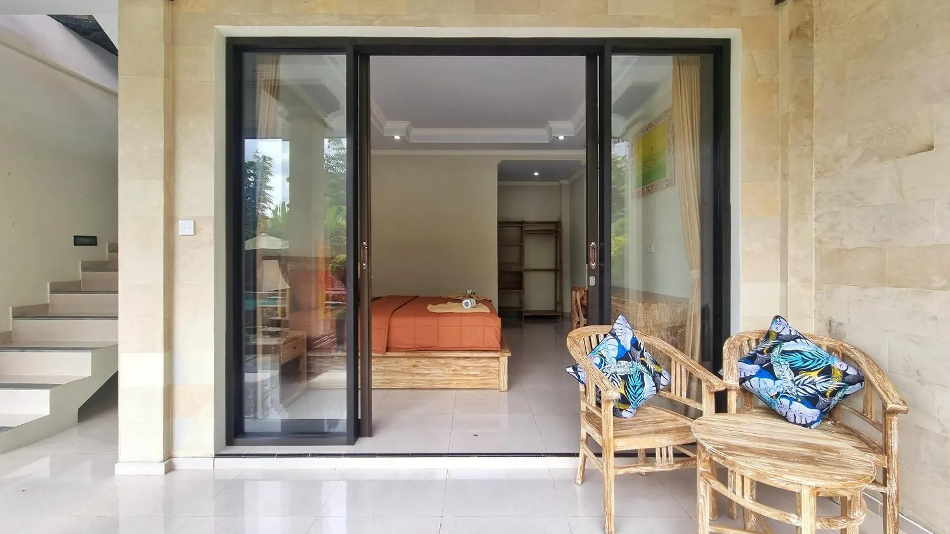 Sari Bungalow Убуд Гостевой дом