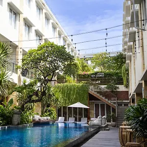 https://crystal-kuta-bali.hotelsseminyak.net